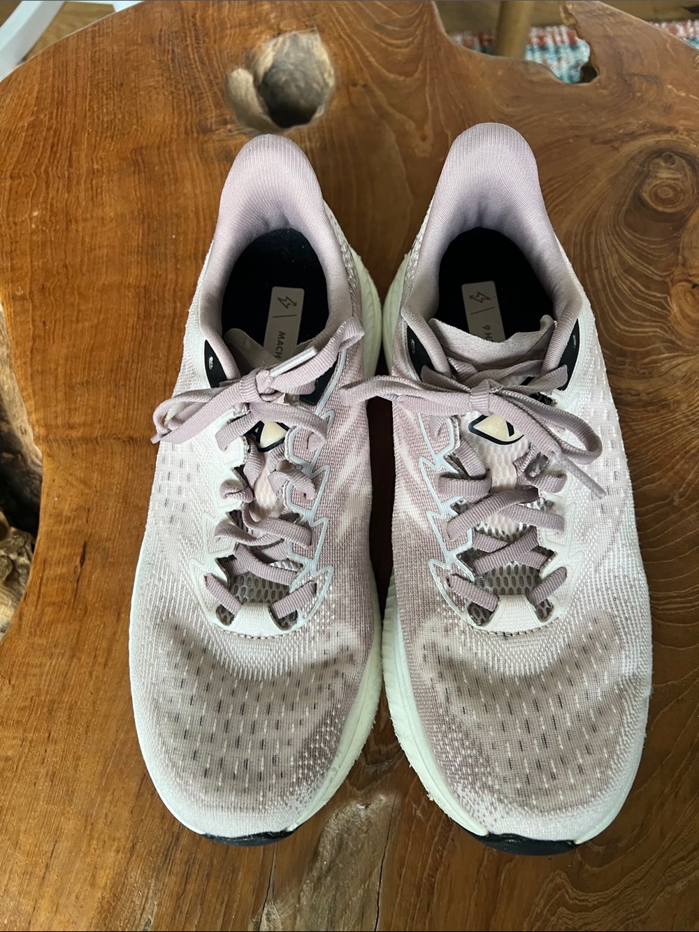 HOKA MACH 6 sz9